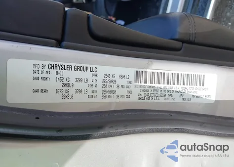 2012 Jeep Grand Cherokee Overland z USA, uszkodzony, nr VIN 1C4RJECT6CC125594